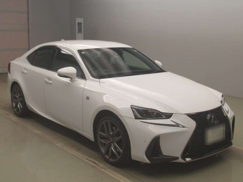 2017 Lexus IS AVE30[2]