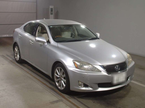 2009 Lexus IS GSE20[2]