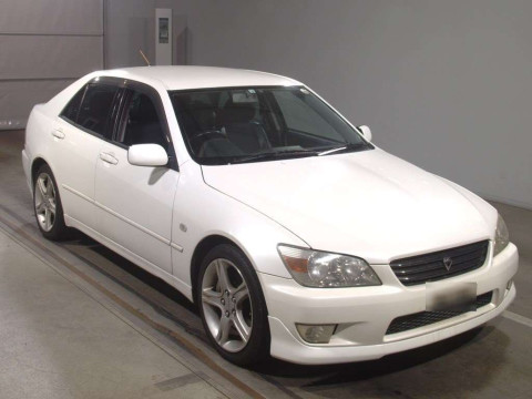 2000 Toyota Altezza SXE10[2]