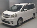 2013 Toyota Noah