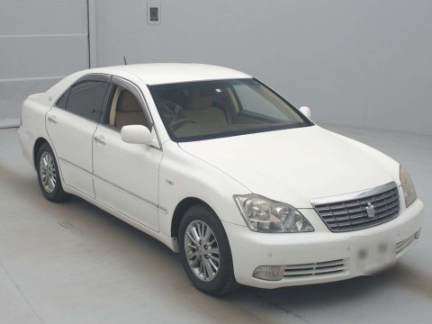 2007 Toyota Crown GRS182[2]