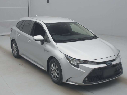 2019 Toyota Corolla Touring Wagon ZWE214W[2]