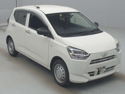 2018 Daihatsu Mira es LA360S[2]