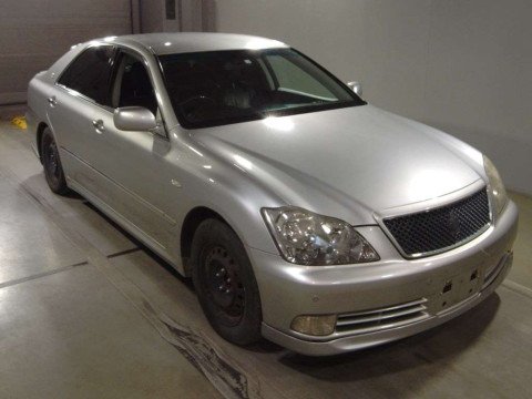 2004 Toyota Crown GRS182[2]