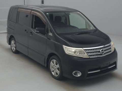 2010 Nissan Serena CC25[2]