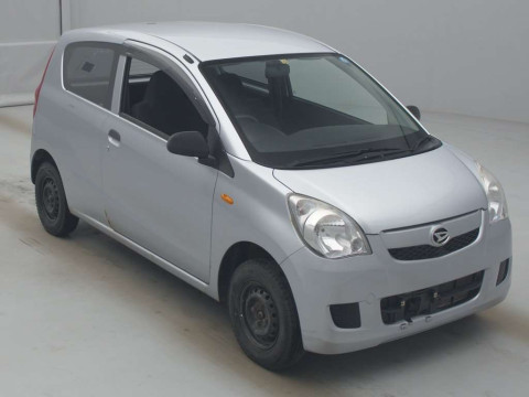 2010 Daihatsu Mira L275V[2]