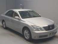 2004 Toyota Crown