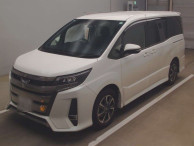 2017 Toyota Noah