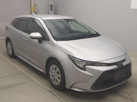 2020 Toyota Corolla Touring Wagon ZWE214W[2]