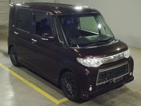 2012 Daihatsu Tanto L385S[2]