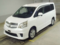 2011 Toyota Noah