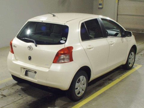 2007 Toyota Vitz NCP95[1]