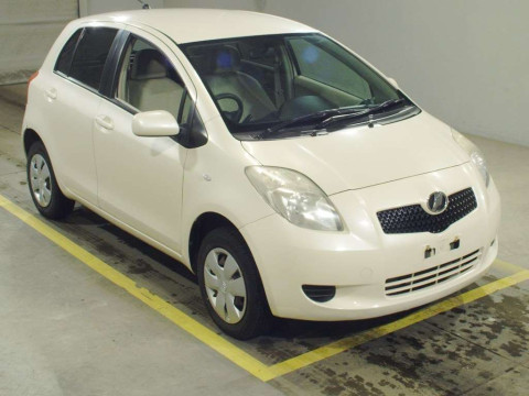 2007 Toyota Vitz NCP95[2]