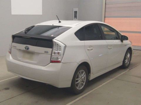 2010 Toyota Prius ZVW30[1]