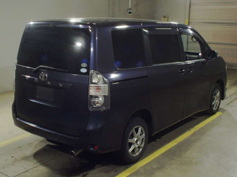 2007 Toyota Voxy ZRR75G[1]