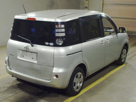 2007 Toyota Sienta NCP85G[1]