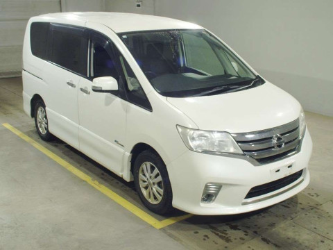 2013 Nissan Serena HFC26[2]