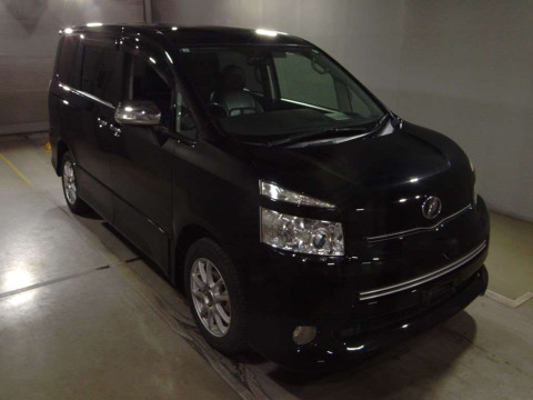 2009 Toyota Voxy ZRR75W[2]