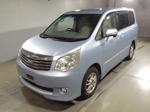 2012 Toyota Noah ZRR75G[0]