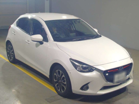 2015 Mazda Demio DJ5FS[2]