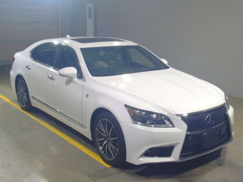 2016 Lexus LS UVF45[2]