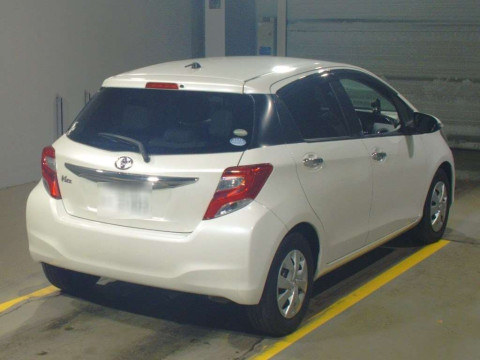 2015 Toyota Vitz NSP130[1]