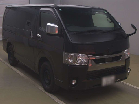 2022 Toyota Hiace Van TRH200V[2]