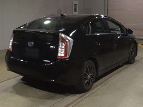 2012 Toyota Prius ZVW30[1]