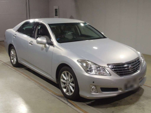 2008 Toyota Crown GRS200[2]