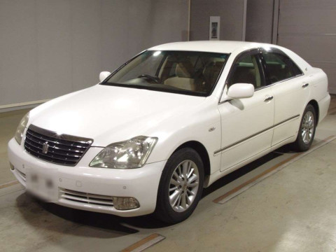 2004 Toyota Crown GRS182[0]