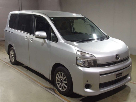 2012 Toyota Voxy ZRR70G[2]