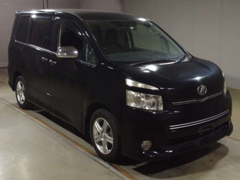 2009 Toyota Voxy ZRR70W[2]