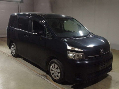 2012 Toyota Voxy ZRR70G[2]