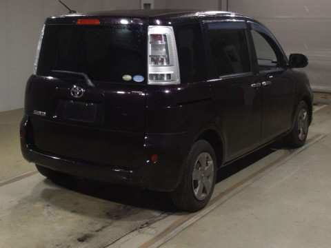 2012 Toyota Sienta NCP81G[1]