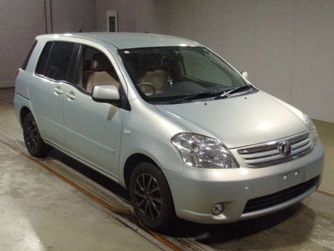 2011 Toyota Raum NCZ20[2]