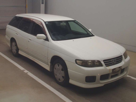 2003 Nissan Avenir RW11[2]