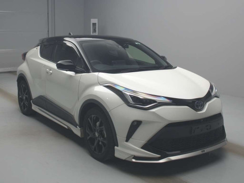 2020 Toyota C-HR ZYX11[2]