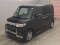 2010 Daihatsu Tanto