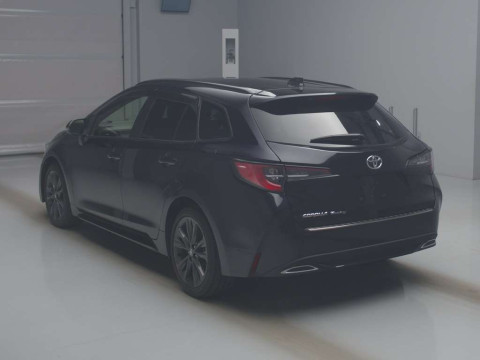 2020 Toyota Corolla Touring Wagon ZRE212W[2]