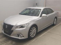 2014 Toyota Crown Hybrid