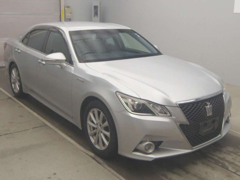 2014 Toyota Crown Hybrid AWS210[2]