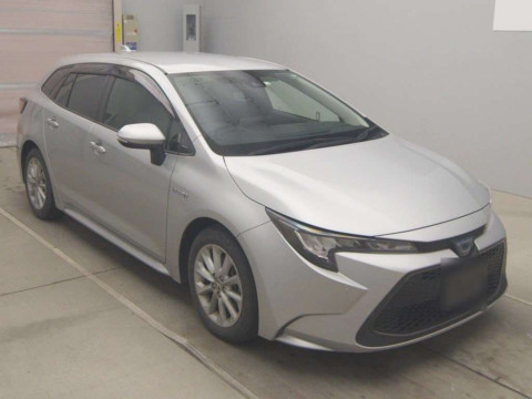 2020 Toyota Corolla Touring Wagon ZWE211W[1]