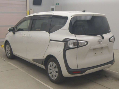 2016 Toyota Sienta NSP170G[2]