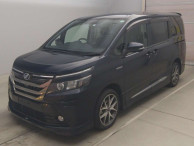 2014 Toyota Voxy