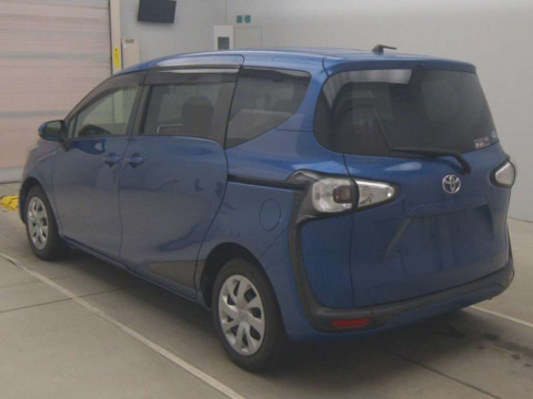 2016 Toyota Sienta NSP170G[2]