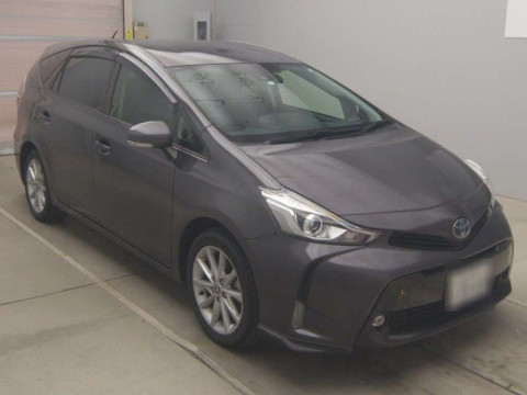 2021 Toyota Prius alpha ZVW40W[1]