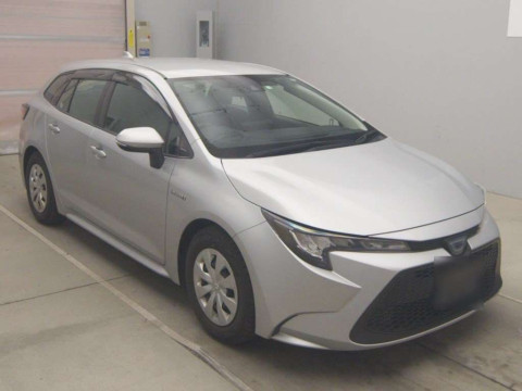 2020 Toyota Corolla Touring Wagon ZWE214W[1]