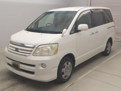 2006 Toyota Noah AZR60G[0]