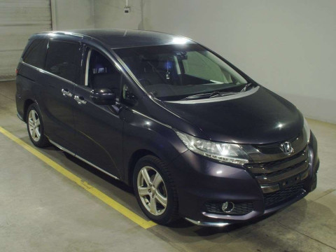 2013 Honda Odyssey RC2[2]