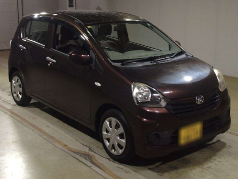 2014 Daihatsu Mira es LA300S[2]